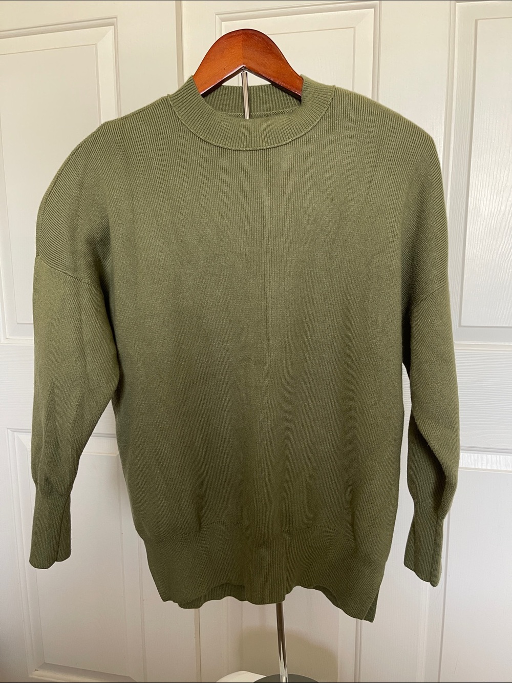 Abercrombie & Fitch Olive Green Crewneck Sweater